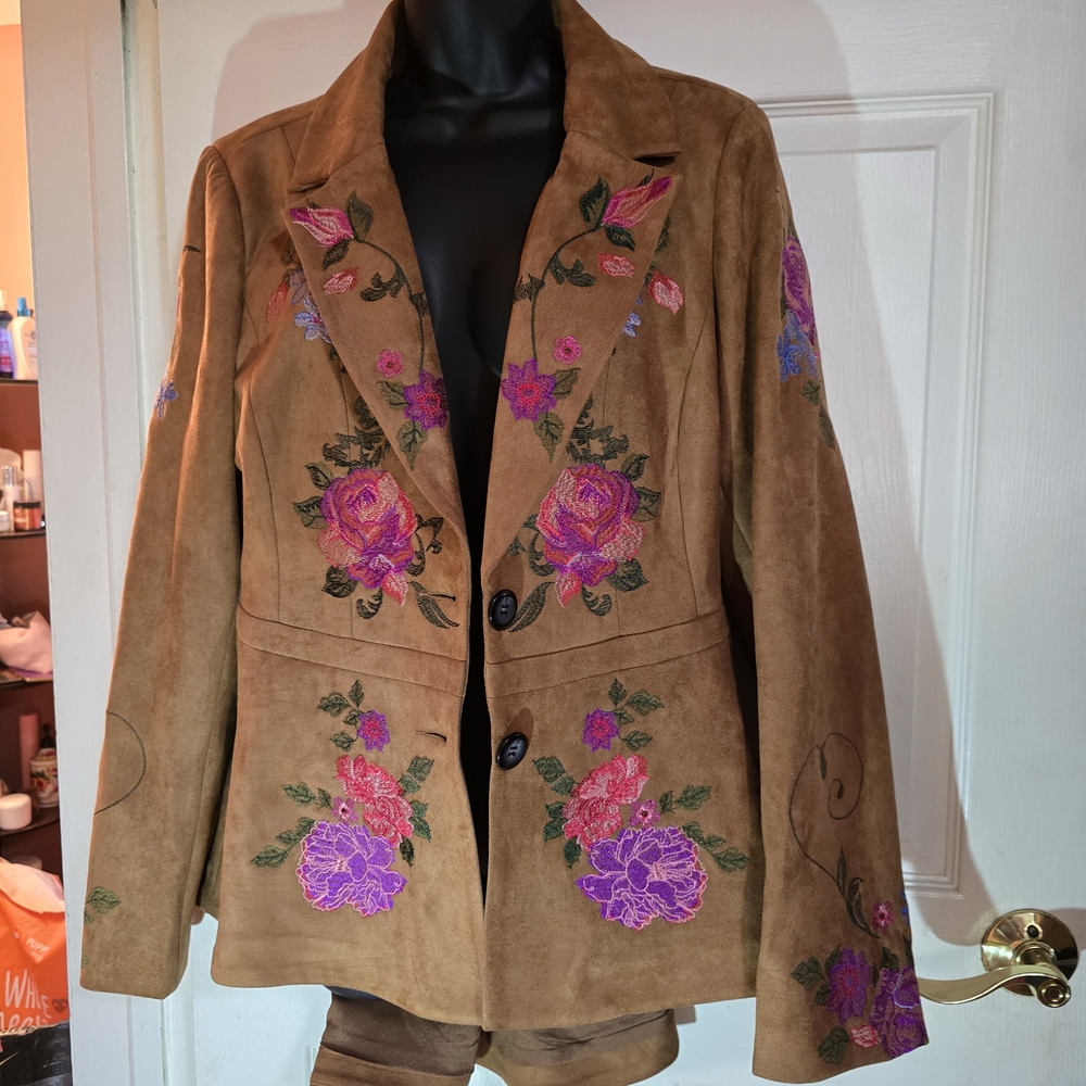 VENUS Brown Suede Floral Embroidered Blazer Jacket